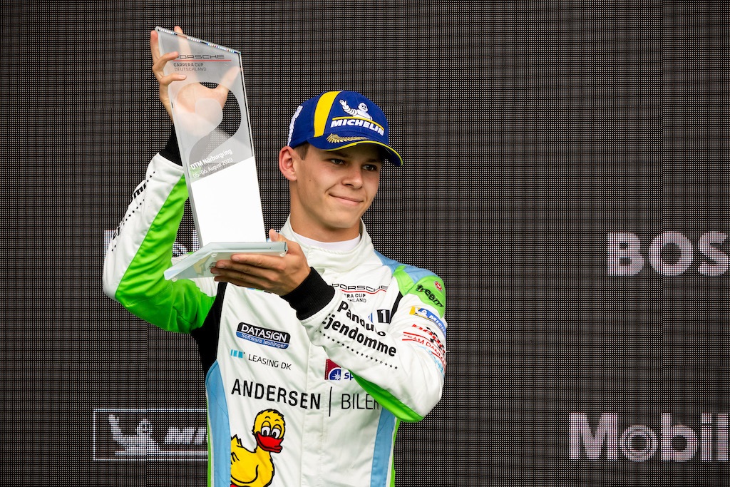 Bastian Buus i kamp om andenpladsen
(Foto: Porsche Motorsport)